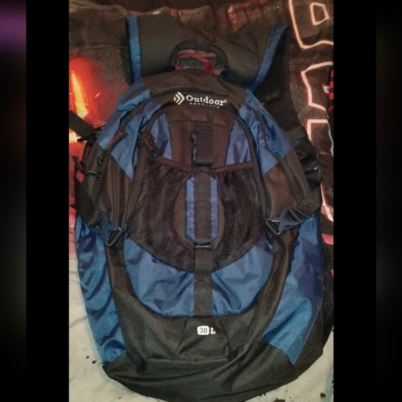 Backpack - Picture 2 of 2